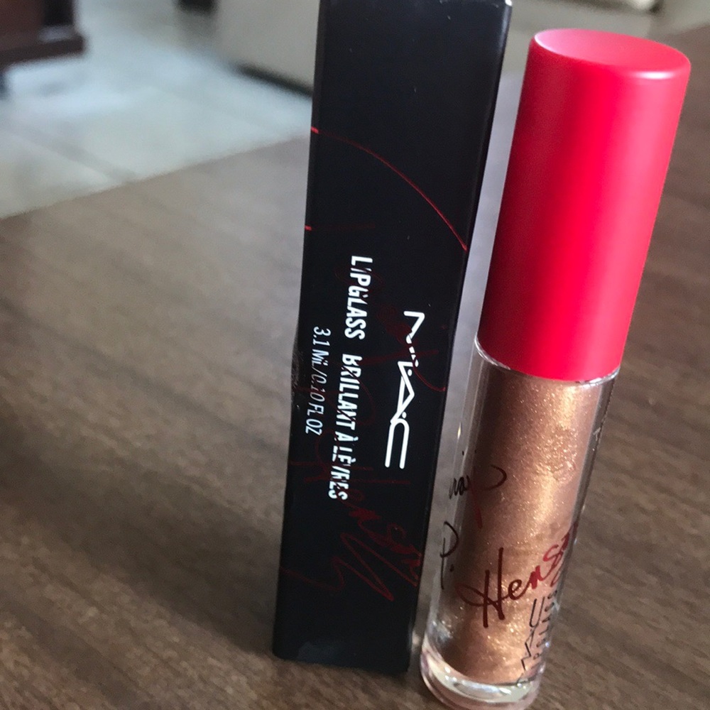 MAC Viva glam Taraji P. Henson 2 lipgloss 🖤